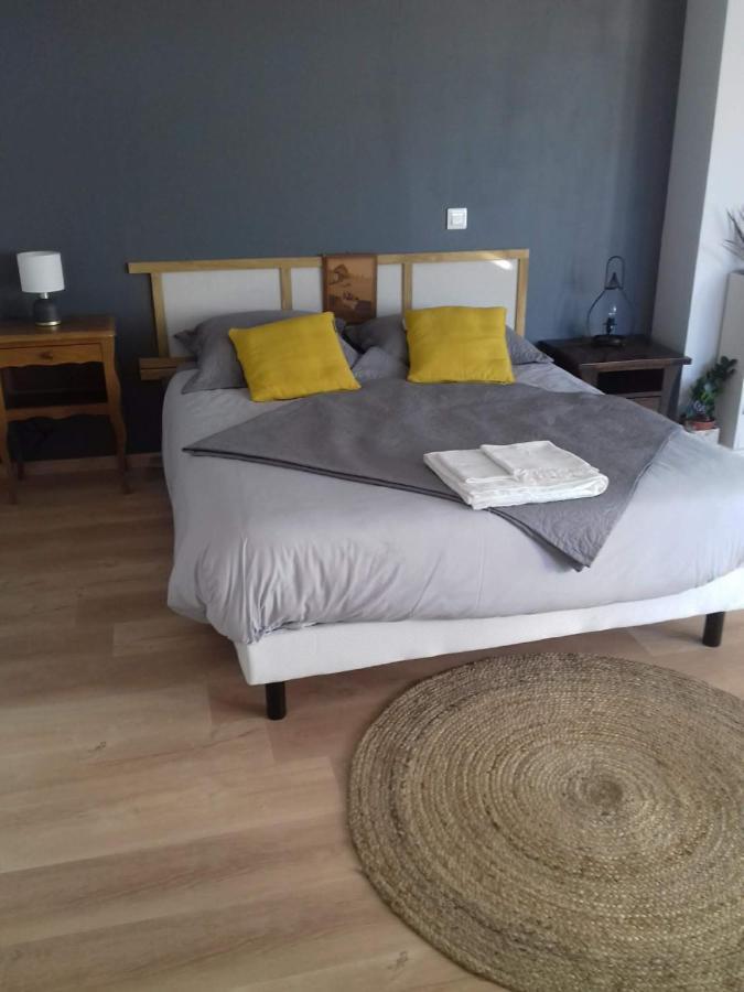 Agréable chambre meublée, vue sur la vallée de l'Auxois Villy-en-Auxois Extérieur photo